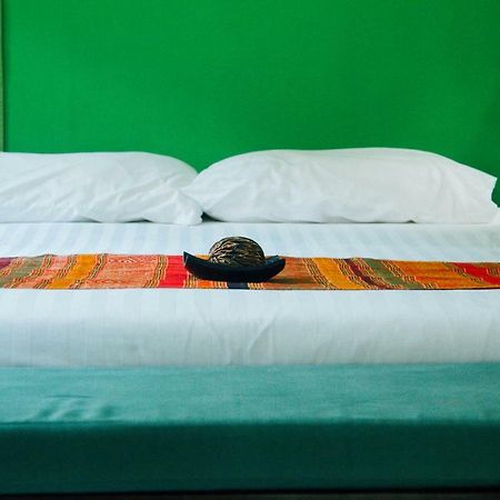 Easy Time Resort Laem Sai Beach Экстерьер фото